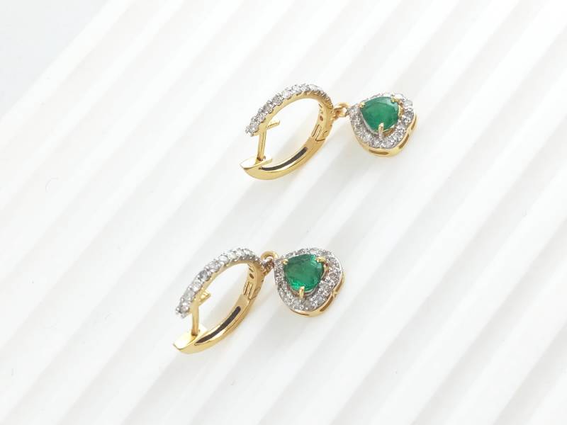 Mai Birthstone Natürlicher Smaragd Und Diamant-Herzform-Ohrringe Für Frau Mädchen/14K Solid Gold Emerald Dungle Ohrringe von SMGEMSIndia