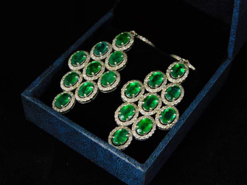 Natürliche Smaragd Und Diamanten Baumeln Tropfen Ohrringe/18K Solid Gold Jubiläumsgeschenk Für Frau Geburtstagsgeschenk von SMGEMSIndia