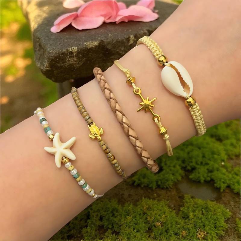 Armband Mit Mini Schildkröte, Braun Armband Mit Mini Schildkröte, Braun von SMIRAccessoires