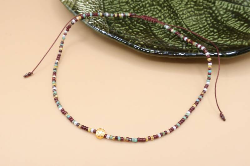 Filigrane Halskette Mit Smiley-Perle von SMIRAccessoires