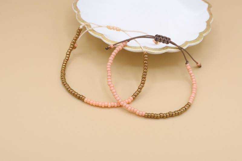 Schönes Armband Mit Mini Glasperlen von SMIRAccessoires