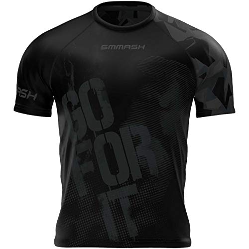 SMMASH Invisible Sport Herren Kurze Lose Trainingsshirt, Universelle Ganzjährige Sportshirt, Tshirt Atmungsaktiv und Leicht für Crossfit, Ocr, Laufshirt, Hergestellt in der EU (XS) von SMMASH