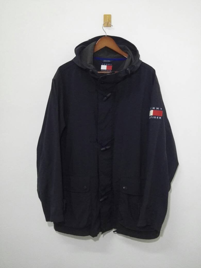 Vintage Tommy Hilfiger Windbbreaker Jacke Mit Hoodies von SMRvintagestore
