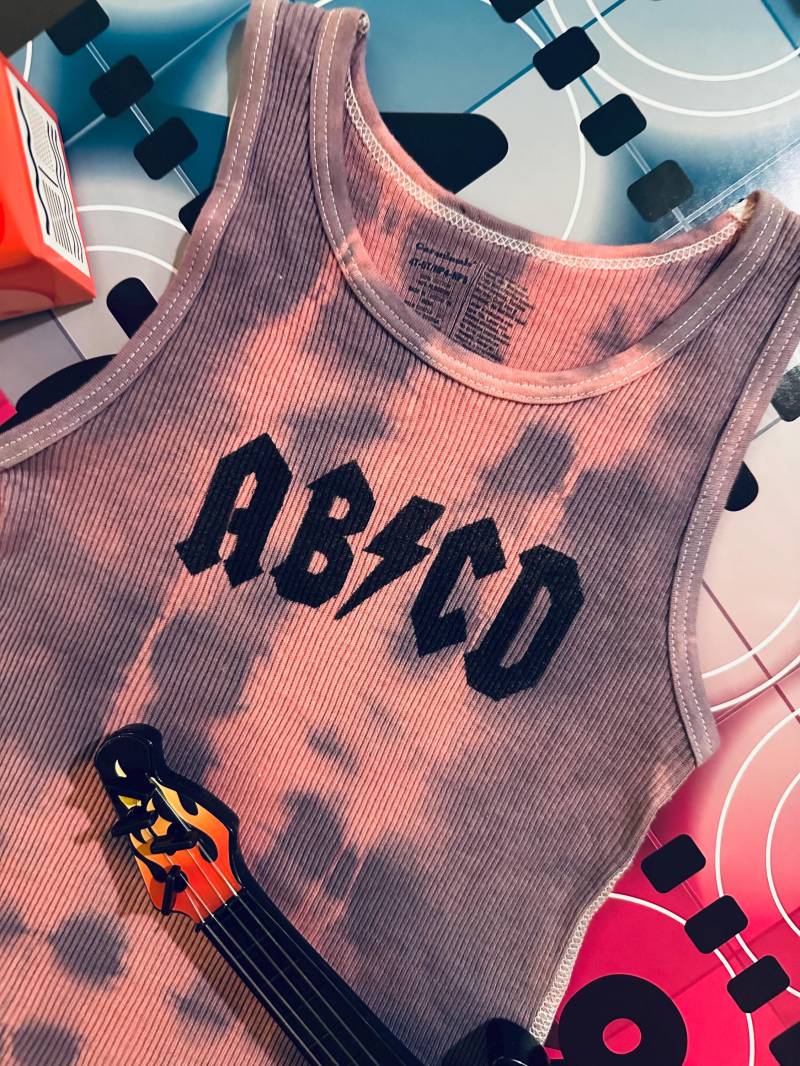 Abcd Rockstar Lila & Rosa Tank Top Unisex Für Kleinkinder 4T - 5T Handgemacht Handgefärbt Abcd Rockstar Lila & Rosa Tank Top Unisex Für Kleinkinder 4T - 5T Handgemacht Handgefärbt von SMVinc