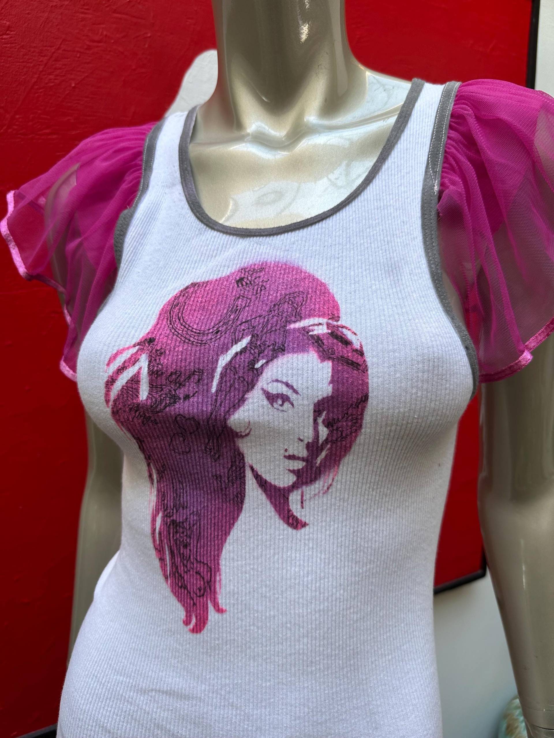 Amy Winehouse Inspiriert Tattoo Haar Distressed Handmade Unisex Urban Graffiti Soft Tank Top Singlet M Amy Winehouse Inspiriert Tattoo Haar Distressed Handmade Unisex Urban Graffiti Soft Tank Top Singlet M von SMVinc