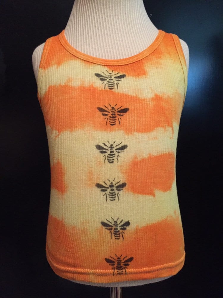 Bumblebee Orange & Gelbe Krawus-Farbstank Top Unisex Für Kleinkinder 2T-3T Handgemachte Handgefärbt Bumblebee Orange & Gelbe Krawus-Farbstank Top Unisex Für Kleinkinder 2T-3T Handgemachte Handgefärbt von SMVinc