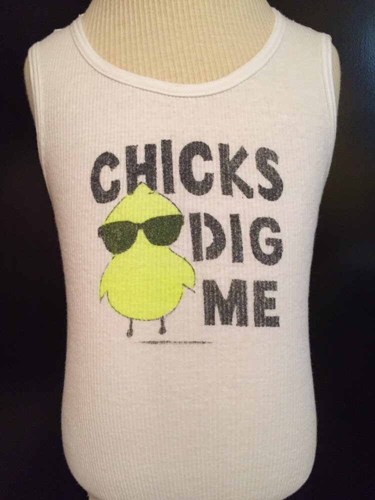 Küken Graben Mir Weißen Tank Top Unisex Für Kleinkinder 4T 5T von SMVinc