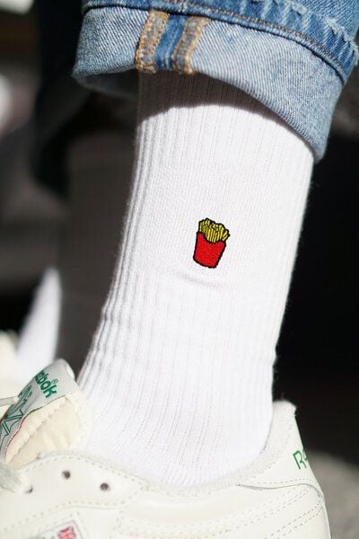 SNACKZ Pommes | Bestickte Bio Baumwoll Socken von SNACKZ