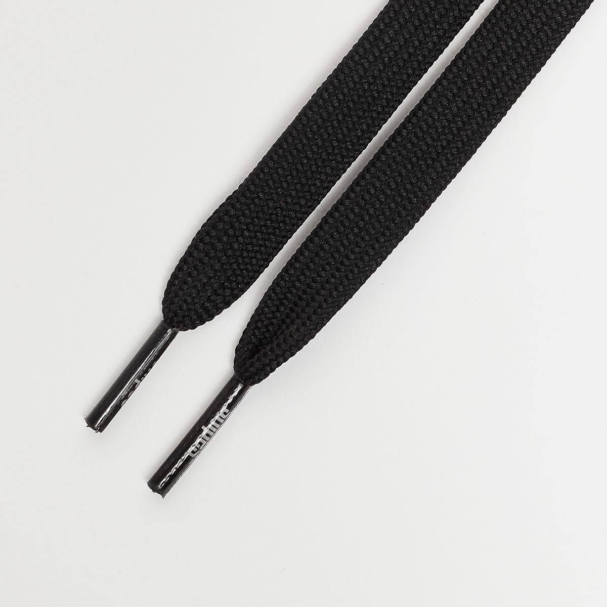 Basic Logo 120cm von SNIPES