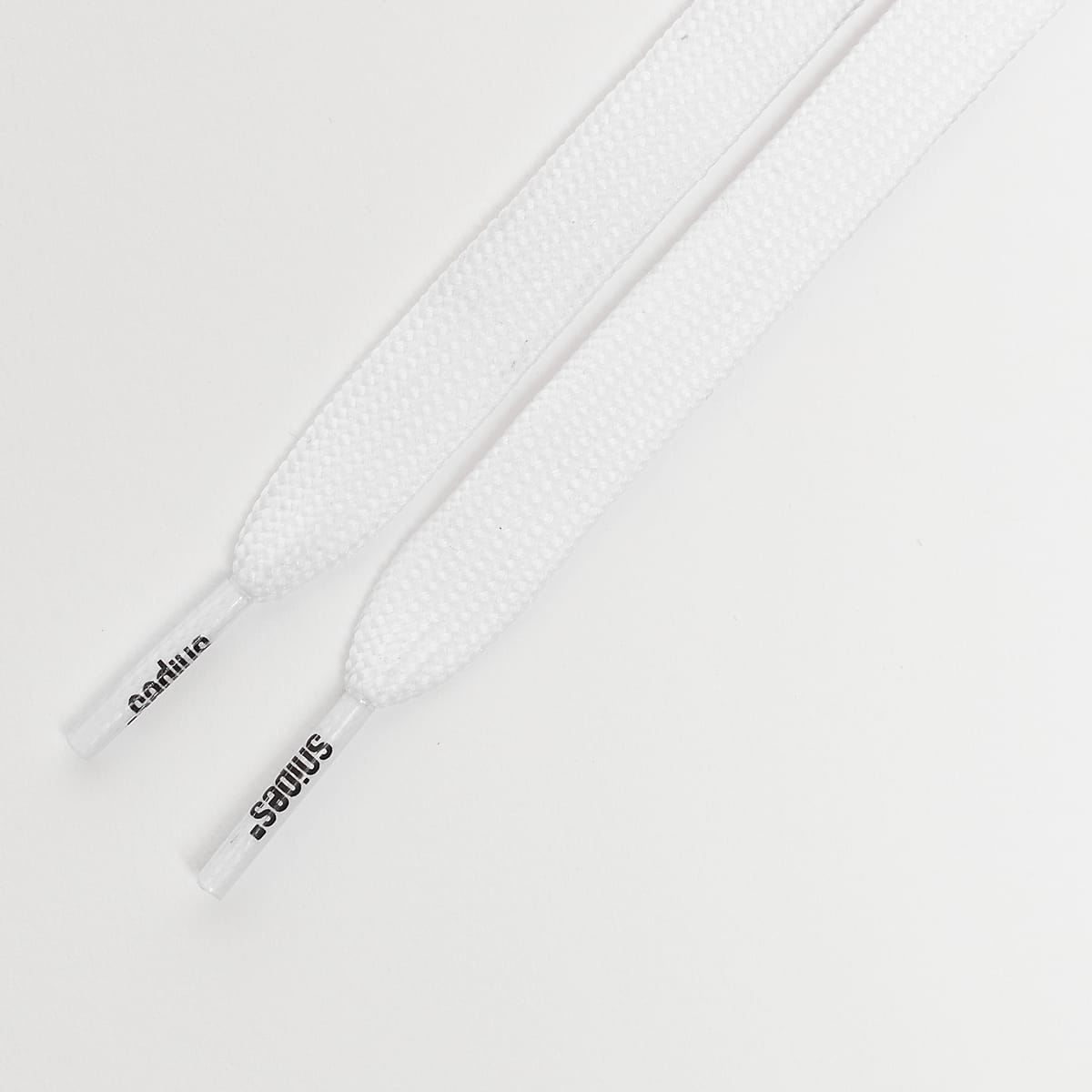 Basic Logo 140cm von SNIPES