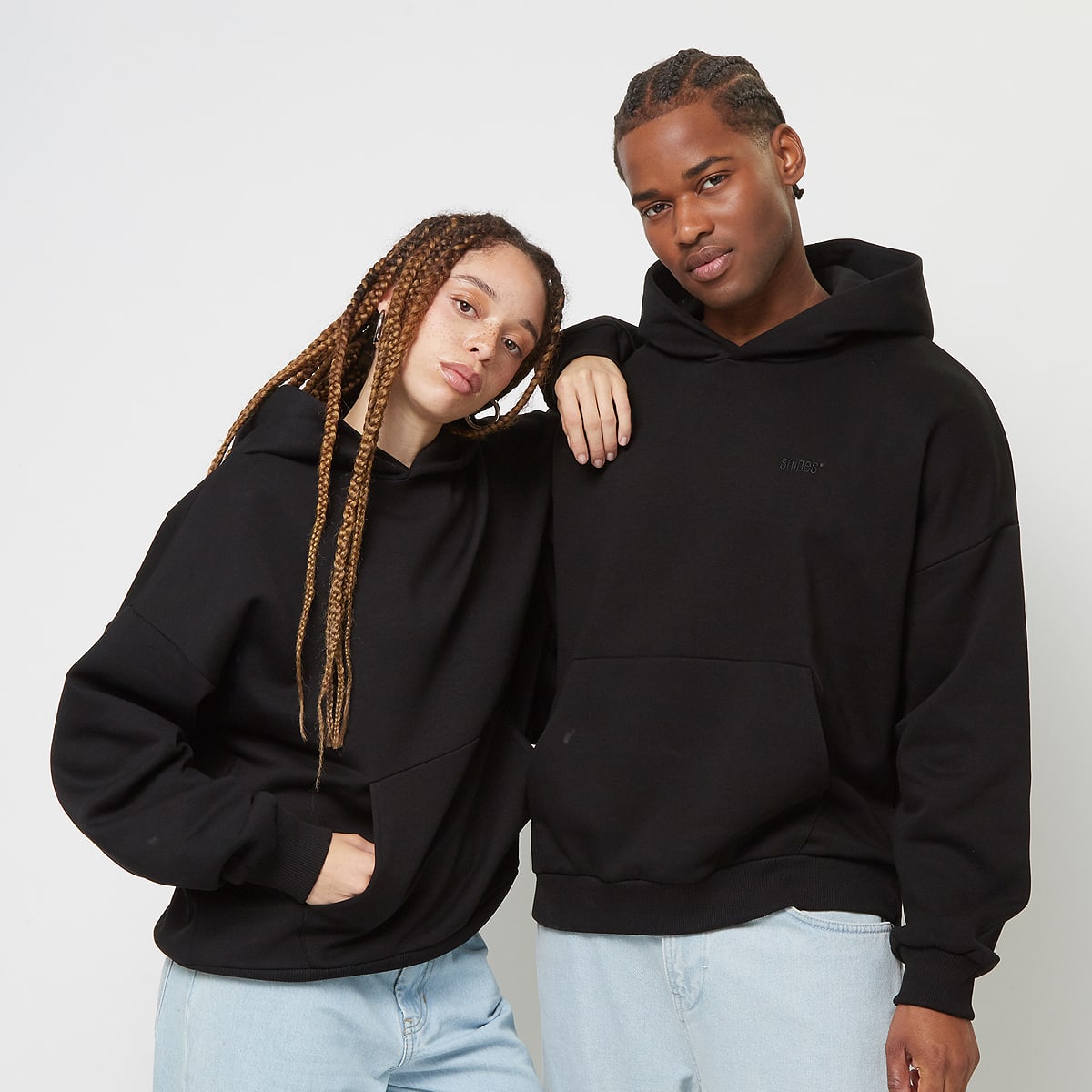 Small Logo Essential Oversized Hoodie von SNIPES