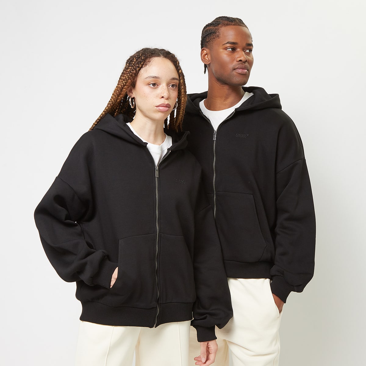 Small Logo Essential Oversized Zip Hoodie von SNIPES