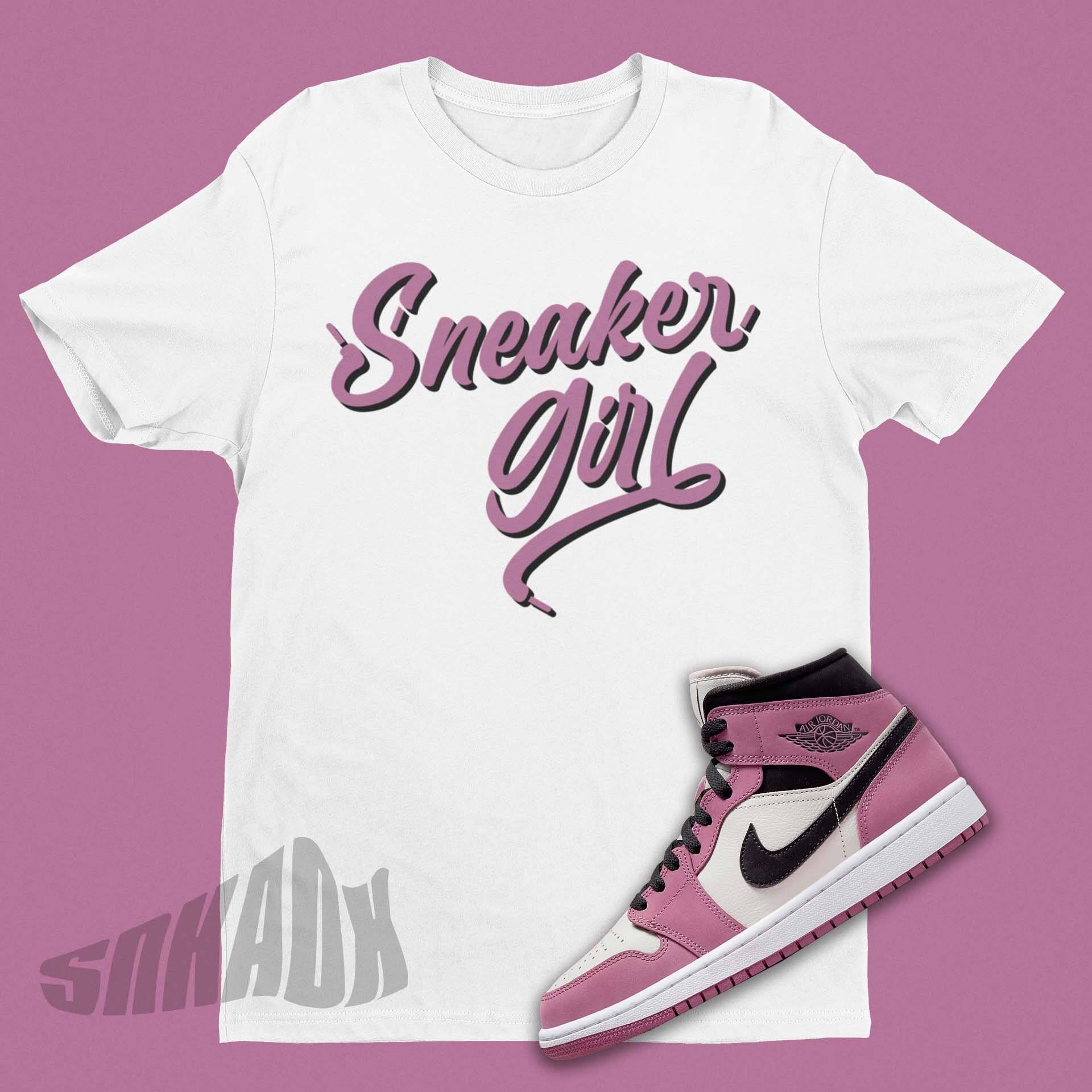 Sneaker Girl Shirt To Match Air Jordan 1 Beere Pink Real - Retro Mulberry 1S Passende Tshirt Für Frauen von SNKADX
