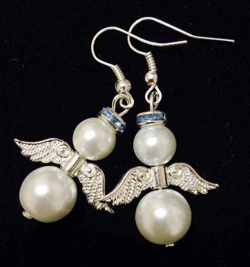 Engel Birthstone Hook Durchbohrte Ohrringe Mit Allen Geburtssteinmonaten Halos Zur Auswahl Engel Birthstone Hook Durchbohrte Ohrringe Mit Allen Geburtssteinmonaten Halos Zur Auswahl von SNOWMENDELIGHTS