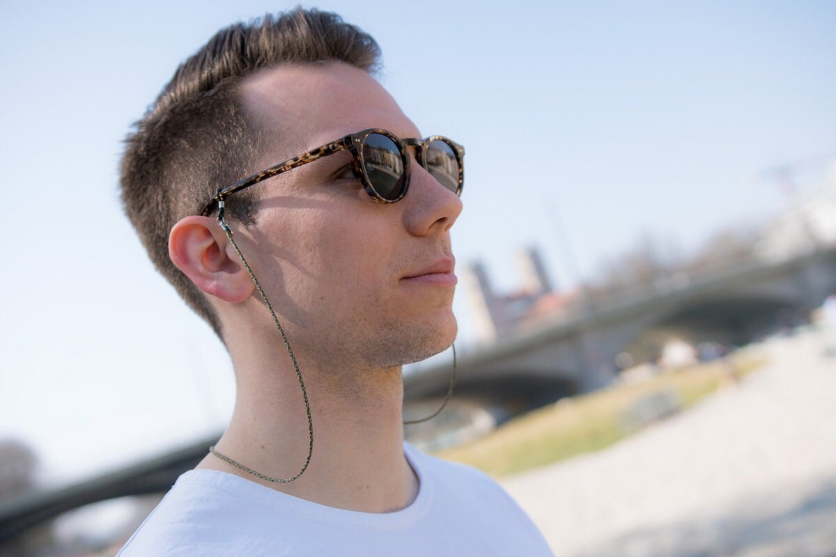 Grünes Brillenband Woodland Soleash®, Handarbeit, Feine Brillenkette in 2mm, Grün-Braun von SOLEASHcom