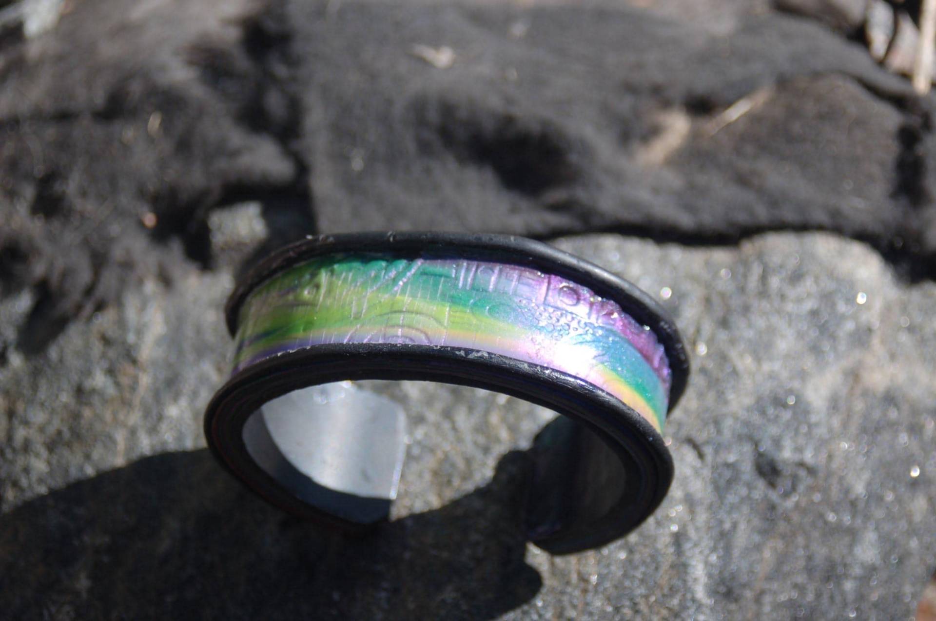 "Lederähnliches Armband "The Shadow Favor" von SONGSENSE