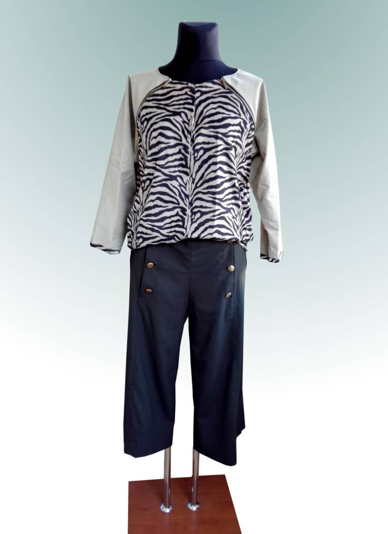 Damen Bluse Aus Wildlederimitat, Zebra. Gr. 42/44 von SONKOi