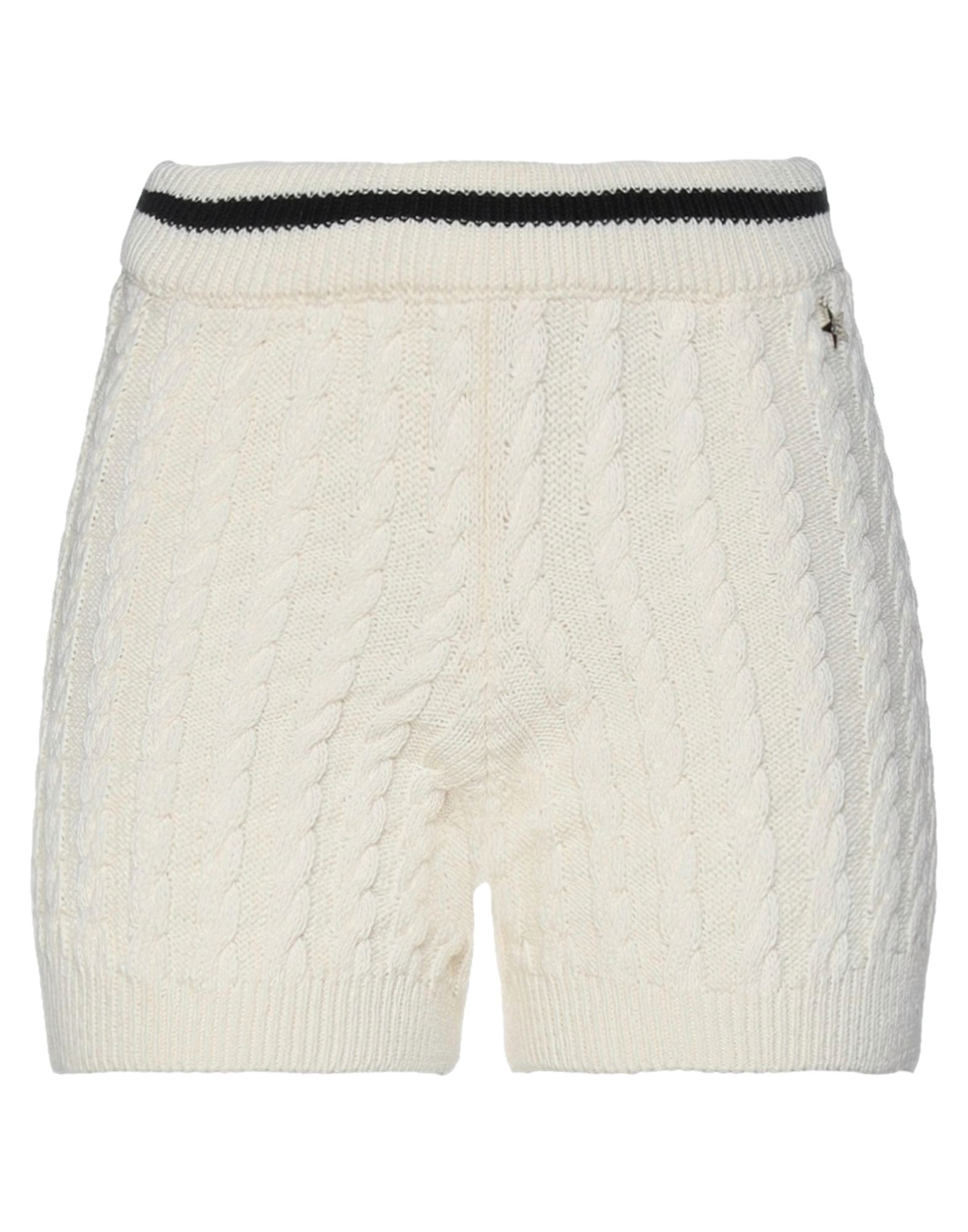 SOUVENIR Shorts & Bermudashorts Damen Elfenbein von SOUVENIR