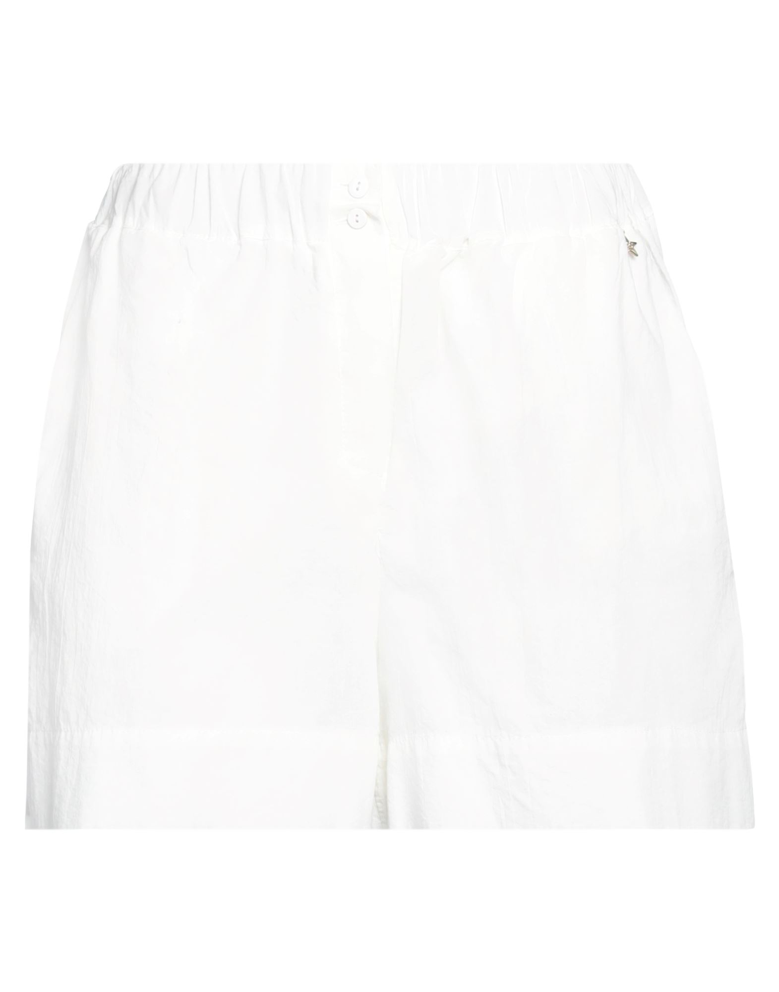 SOUVENIR Shorts & Bermudashorts Damen Weiß von SOUVENIR