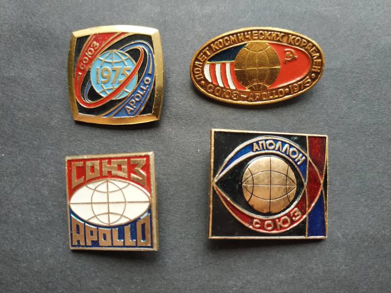 Sojus-Apollo Anstecknadel. Vintage Sammlerabzeichen, Anhänger Der Sowjetunion, Made in Ussr A11 Sojus-Apollo Anstecknadel. Vintage Sammlerabzeichen, Anhänger Der Sowjetunion, Made in Ussr A11 von SOVOK