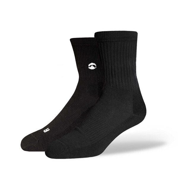 SOXN BASIC QUATER / Socken aus Bio-Baumwolle / Prewashed - Vorgewaschen für lange Haltbarkeit in Schwarz und Weiss SOXN BASIC QUATER / Socken aus Bio-Baumwolle / Prewashed - Vorgewaschen für lange Haltbarkeit in Schwarz und Weiss von SOXN