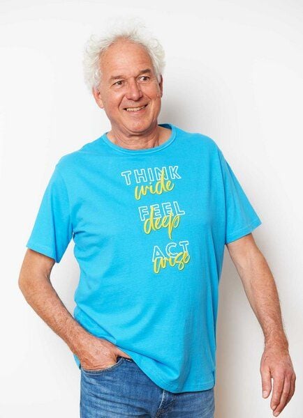 SPARKLES OF LIGHT Yoga Shirt | THINK FEEL ACT von SPARKLES OF LIGHT