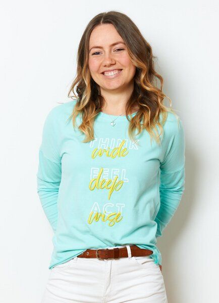 SPARKLES OF LIGHT Yoga Shirt | THINK FEEL ACT von SPARKLES OF LIGHT