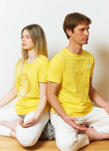 SPARKLES OF LIGHT Yoga Unisex Shirt | LET'S MEDITATE TOGETHER von SPARKLES OF LIGHT