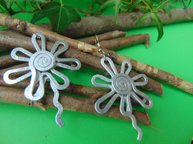 Blumenohrringe von SPIRALIART