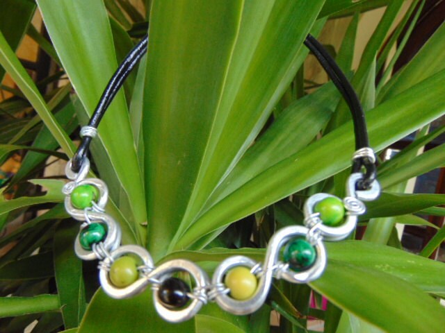 Regenbogen-Halskette von SPIRALIART