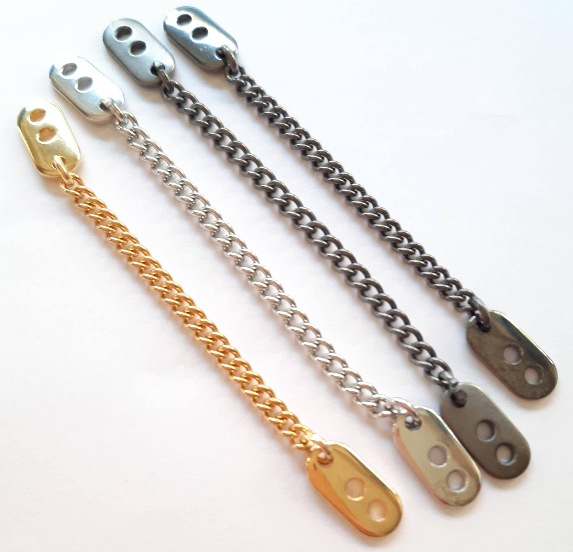 Aufhänger Aus Metall Zum Annähen Für Pelze Mäntel Oder Jacken Auswahl in Den Farben Rauch Gold Silber Aufhänger Aus Metall Zum Annähen Für Pelze Mäntel Oder Jacken Auswahl in Den Farben Rauch Gold Silber von SPITZaufKNOPF