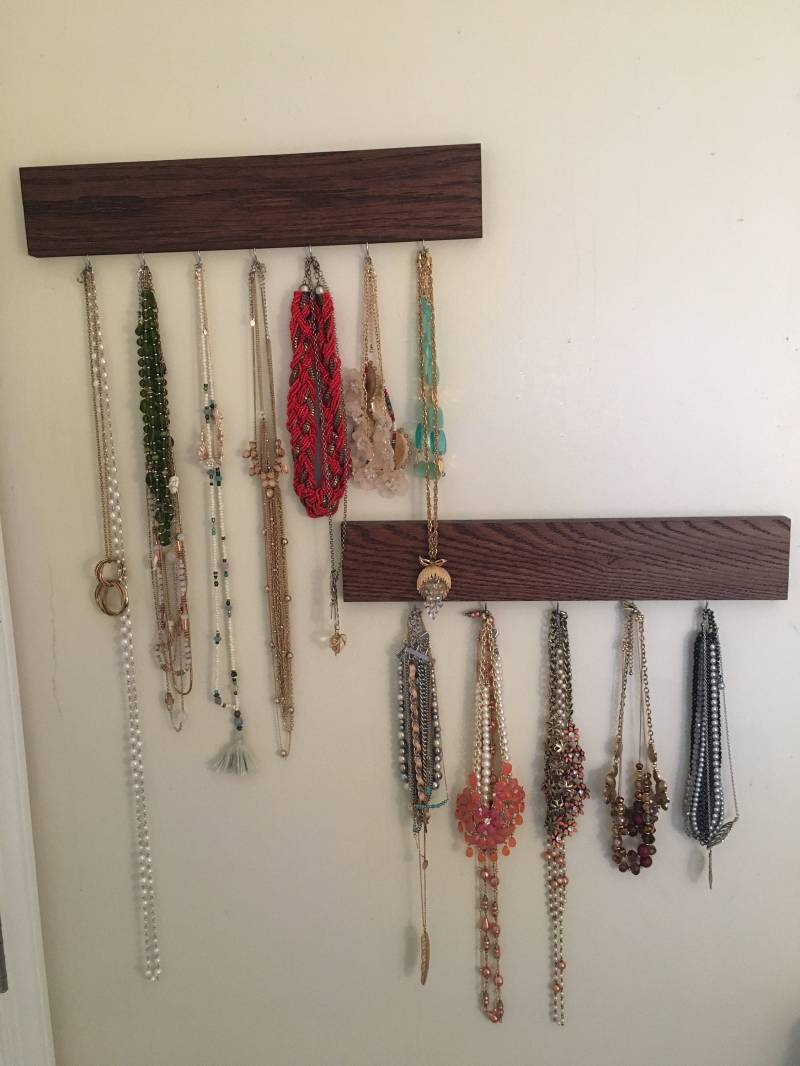 Kette Und Jewlery Aufhänger Aus Holz Kette Und Jewlery Aufhänger Aus Holz von SSWoodDesignsCo