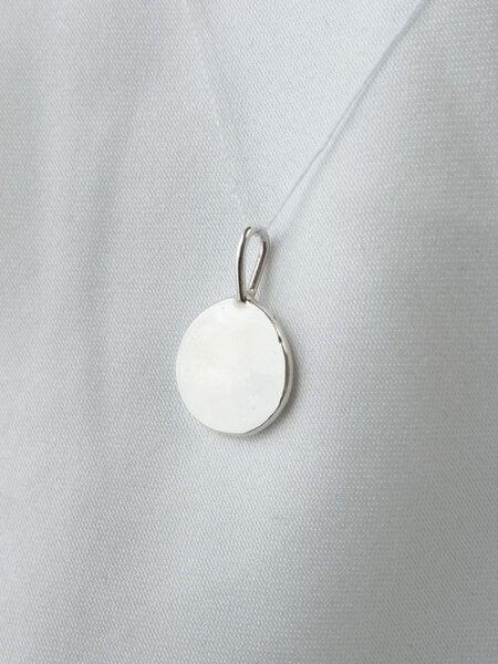 ST'ATOUR THEIDA – organischer Anhänger 10 mm aus recyceltem Silber oder Gold von ST'ATOUR