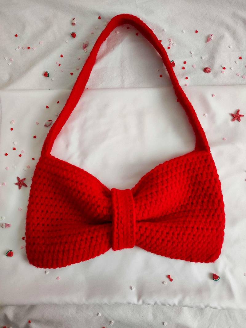 Handgemachte Gehäkelte Schleifen Tasche, Rote Schultertasche Mit Knopfverschluss von STARLYFLOWER