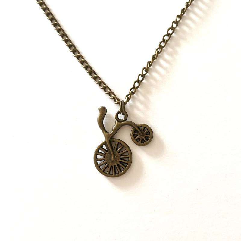 Fahrräder Bronze Und Gold Charm Ketten Ohrringe Fahrräder Bronze Und Gold Charm Ketten Ohrringe von STAYwhatever