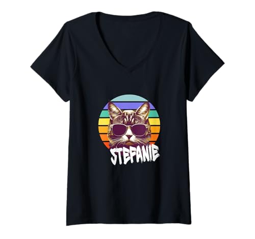 Damen STEFANIE - Schöner Mädchen Name mit lustiger Katze T-Shirt mit V-Ausschnitt Damen STEFANIE - Schöner Mädchen Name mit lustiger Katze T-Shirt mit V-Ausschnitt von STEFANIE Tochter Enkel Geburtstag Geschenkideen