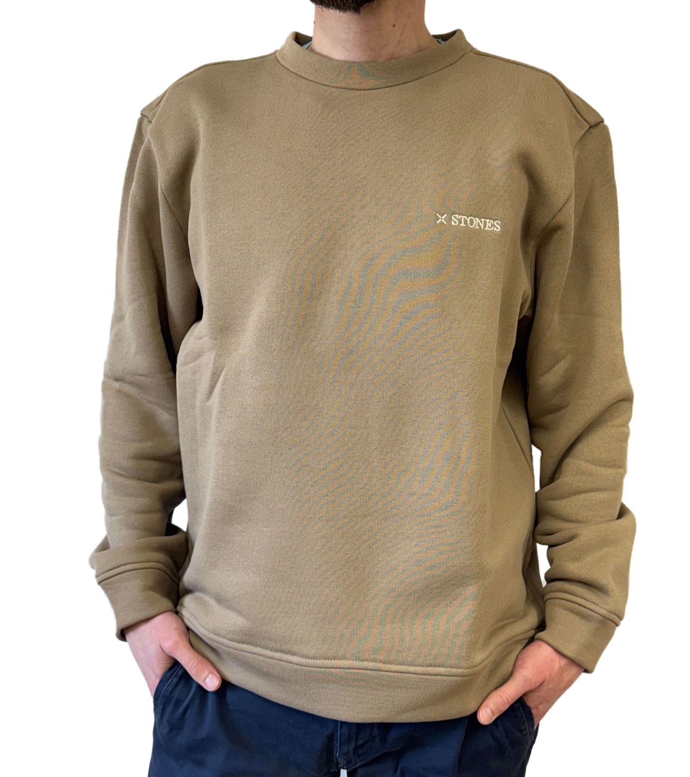 STONES Herren Pullover 400gsm Rundhals-Ausschnitt im Oversize Schnitt und aus Baumwolle Hell-Braun STONES Herren Pullover 400gsm Rundhals-Ausschnitt im Oversize Schnitt und aus Baumwolle Hell-Braun von STONES