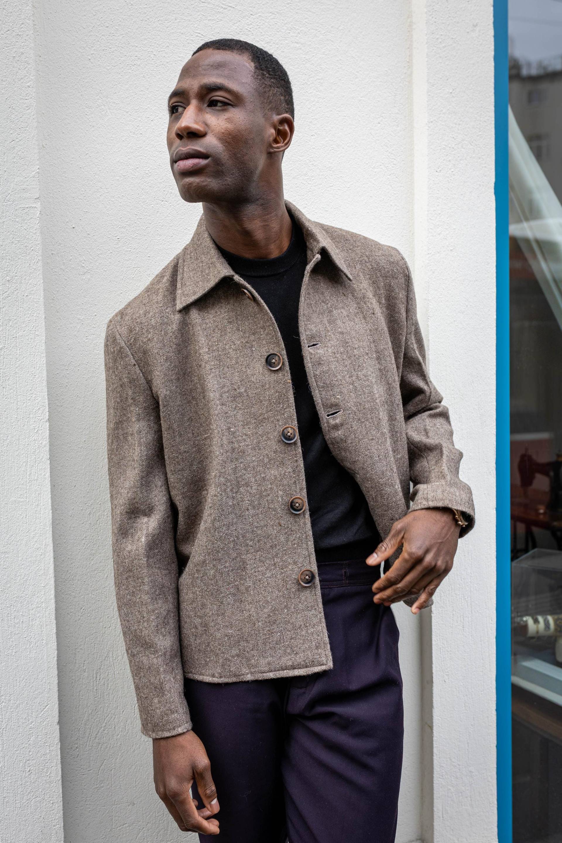 Handgefertigte Reine Wolle Jacke | Handgewebte Himalaya Schafwolle Natur Und Ungefärbt von STOVARIA