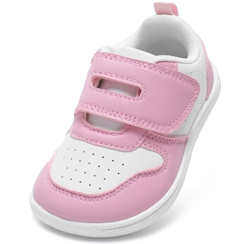 STQ KIDS Barfußschuhe Mädchen Lauflernschuhe Breiter Zehenbox Sneakers Atmungsaktive Sportschuhe rutschfeste Tennisschuhe Weiche Leicht Laufschuhe für Kleinkinder Pink Weiß 26 EU Weit von STQ KIDS
