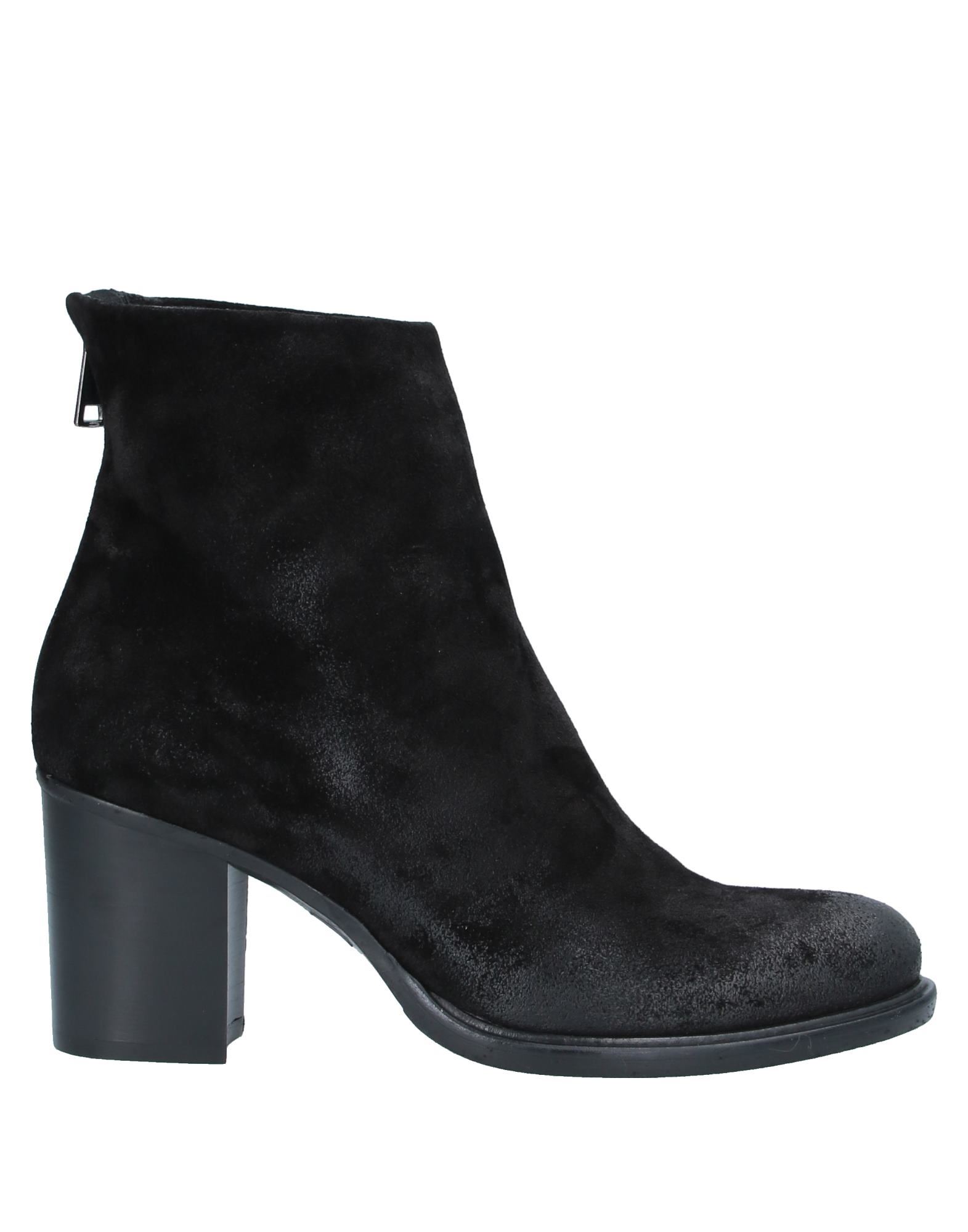 STRATEGIA Stiefelette Damen Schwarz von STRATEGIA