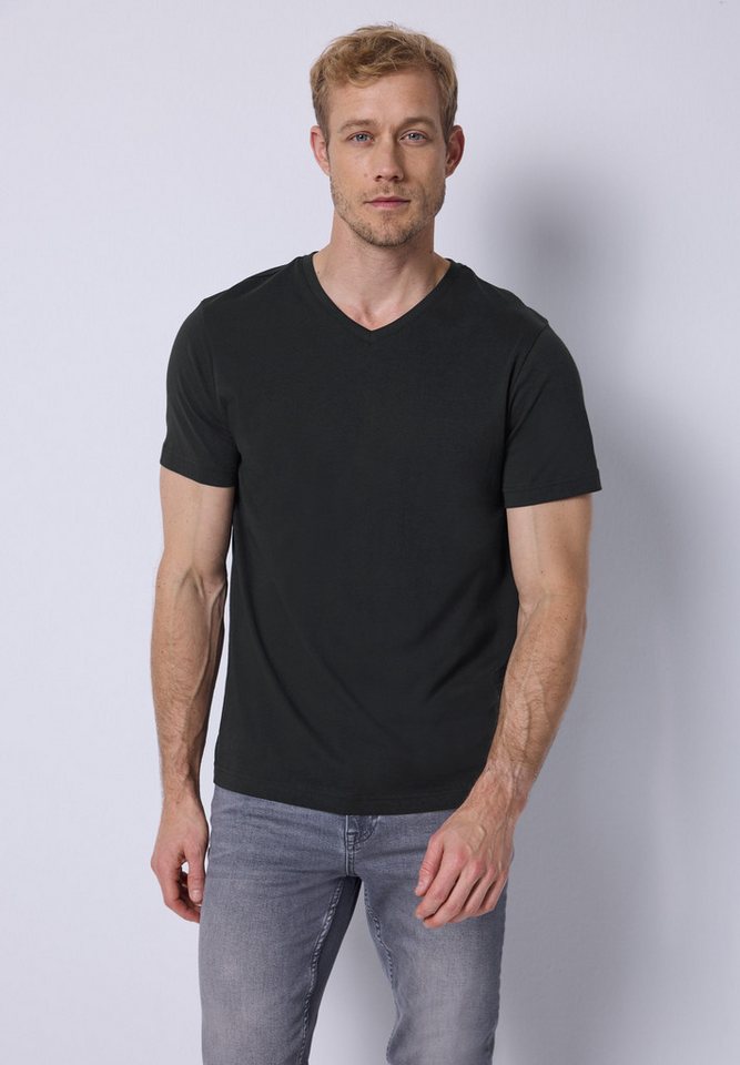 STREET ONE MEN T-Shirt mit V-Ausschnitt von STREET ONE MEN