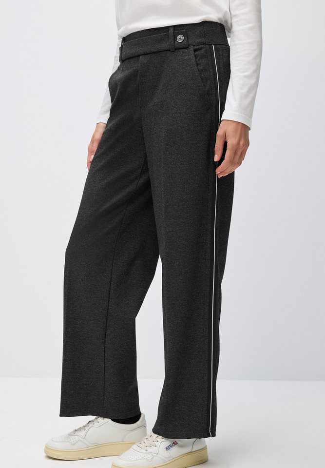 STREET ONE Stoffhose QR Straight Leg Mela mit Tape und seitlichen Taschen von STREET ONE