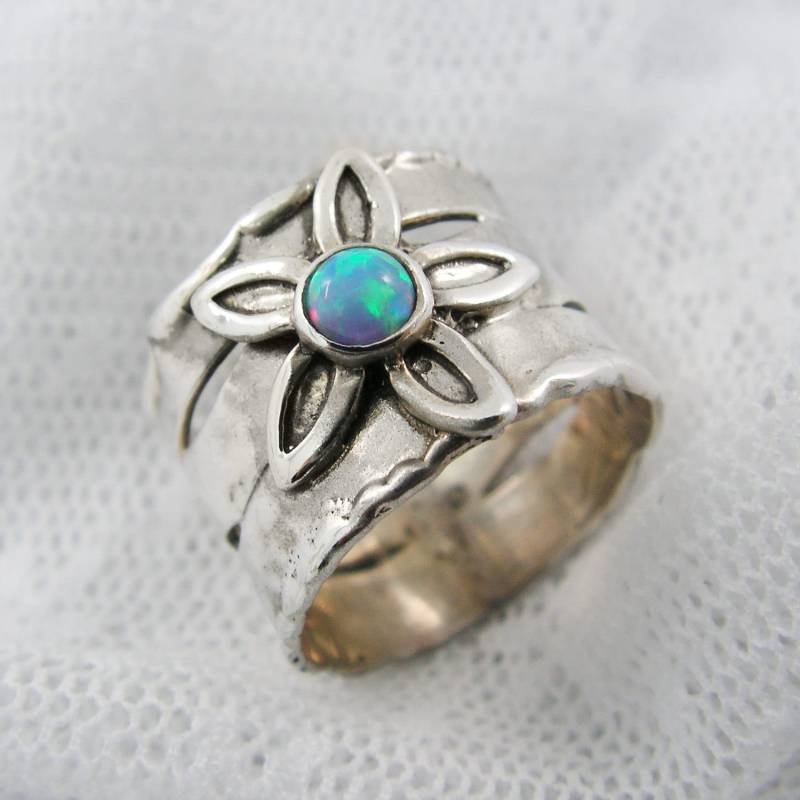 Floraler Opal-Silberring. Opalring Aus Sterlingsilber. Silberner Blumenring. Opal-Blumenring. Breiter Silberring | Sr-9551-509 Opalschmuck Floraler Opal-Silberring. Opalring Aus Sterlingsilber. Silberner Blumenring. Opal-Blumenring. Breiter Silberring | Sr-9551-509 Opalschmuck von STarLighTstudiO3