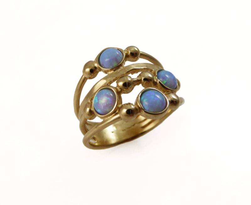 Goldener Opalring. Blauer Opal-Goldring. Breiter Ring. Goldring. Wellengoldring. Wellenopalring Goldener Opalring. Blauer Opal-Goldring. Breiter Ring. Goldring. Wellengoldring. Wellenopalring von STarLighTstudiO3