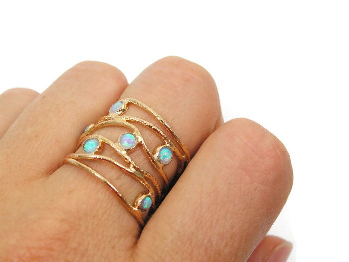 Goldener Opalring. Opal-Goldring. Breiter Ring. Goldring. Wellengoldring. Wellenopalring. Opalschmuck. Geschenk Für Goldener Opalring. Opal-Goldring. Breiter Ring. Goldring. Wellengoldring. Wellenopalring. Opalschmuck. Geschenk Für von STarLighTstudiO3