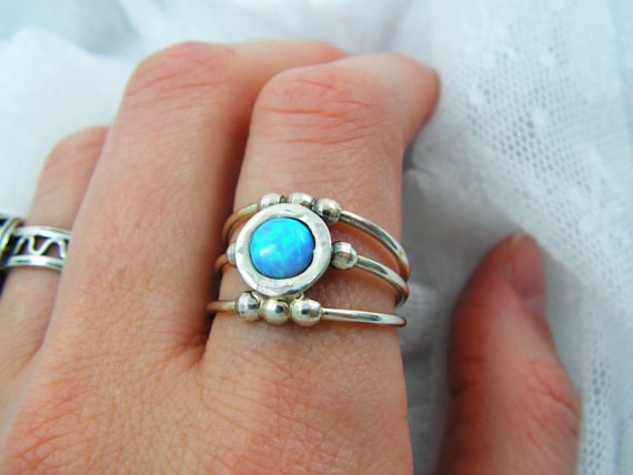 Ring Aus Sterlingsilber. Opalring. Opal-Silberring. Kugeln Breiter Silberring. Offener Ring. Opalschmuck. Opalsilber von STarLighTstudiO3