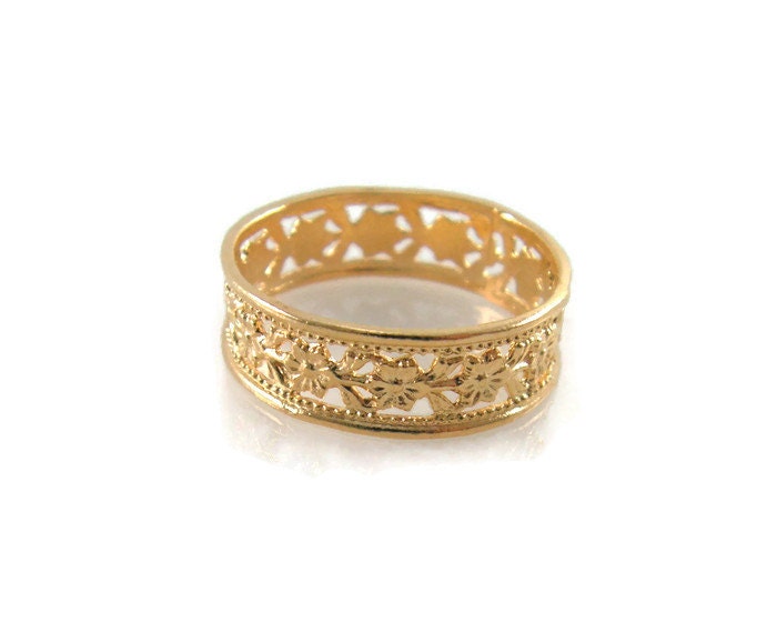 Runder Ring. Florales Goldband. Eleganter Trendy Goldfarbener Blumenring. Zierlicher Goldring. Floraler Blumen Schmuck. Goldschmuck. Brautjungfer von STarLighTstudiO3