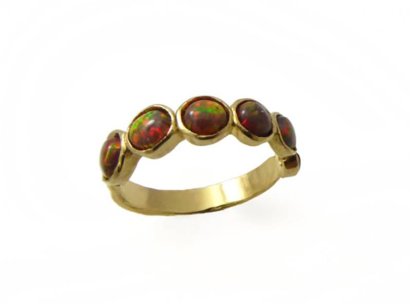 Runder Ring. Opal Goldring. Goldschmuck. Zierlicher Feueropal. | Gfr9531-256 von STarLighTstudiO3
