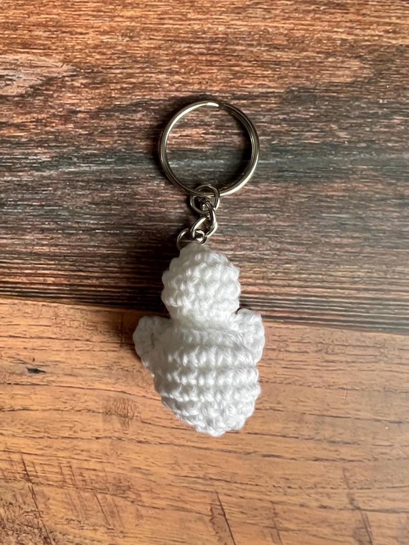 Schutzengel Schlüsselanhänger - Gehäkelter Engel, Amigurumi Geschenk, Weißes Glück, Glücksbringer Häkelfigur von STkreationen