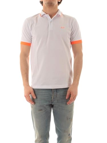 SUN68 Poloshirt Small Stripe Fluo für Herren, das klassischen Stil und moderne Details kombiniert. Mit einem klassischen Kragen mit Knöpfen, verfügt es über ein raffiniertes gesticktes Logo auf dem von SUN68